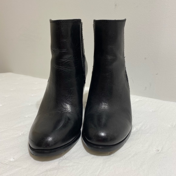 Vince Camuto Leather Booties - Picture 3 of 15